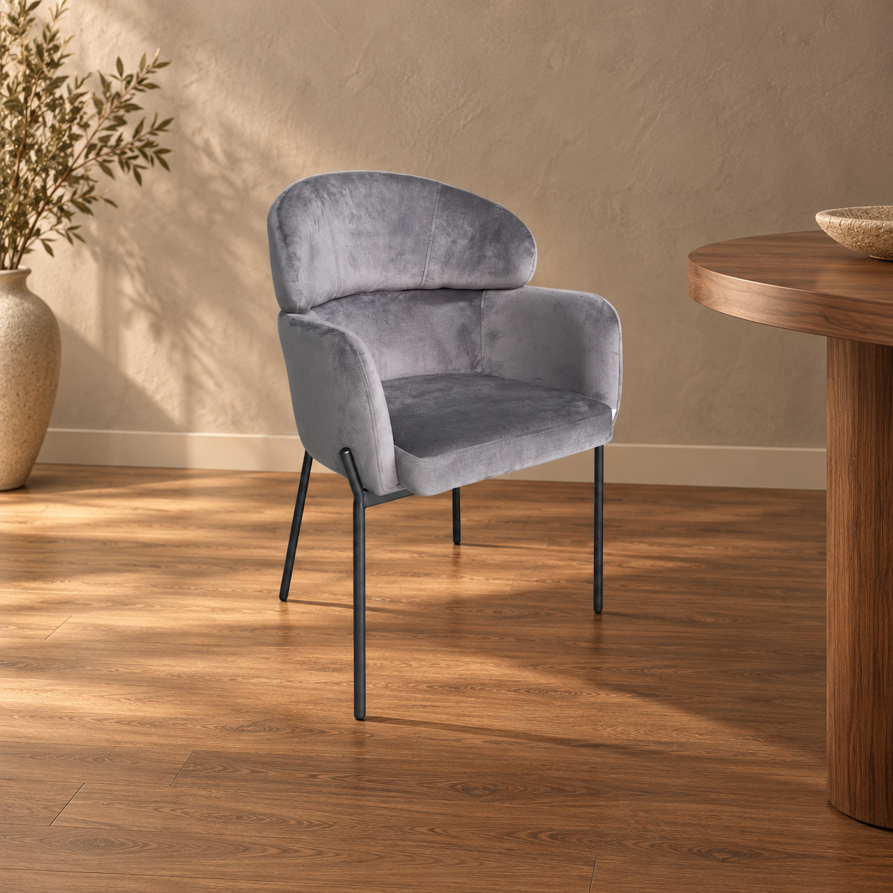 CHAIR EMMA VC814 BLACK LEGS GREY – sfeerimpressie