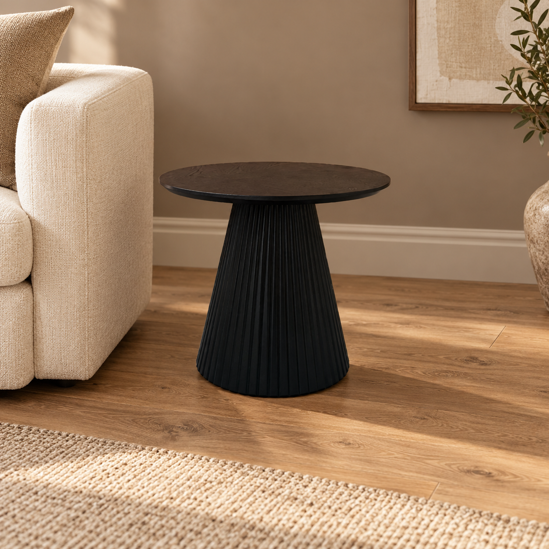KIMBERLY Bijzettafel 55x55x55 + BLACK VISGRAAT PLAIN – sfeerimpressie