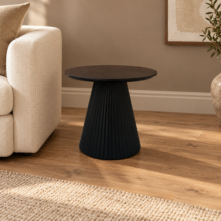 KIMBERLY Bijzettafel 55x55x55 + BLACK VISGRAAT PLAIN – sfeerimpressie
