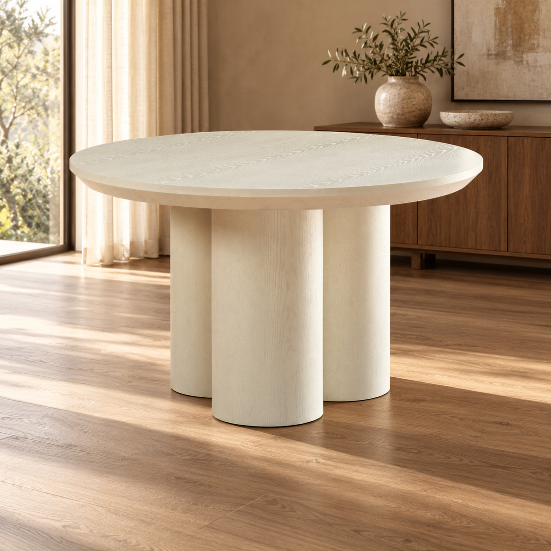 ROYAL EETTAFEL 130 ROND CREME FINEER – sfeerimpressie