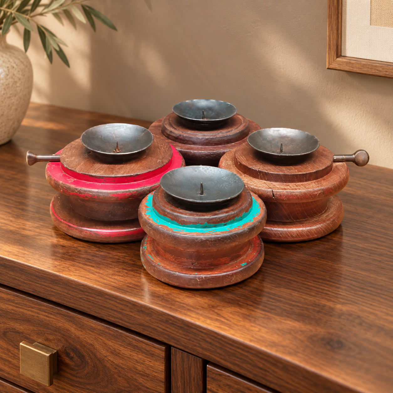 Wooden girari candle stand – sfeerimpressie